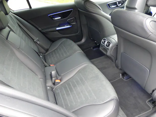 Mercedes-Benz C 200 4Matic AMG Line