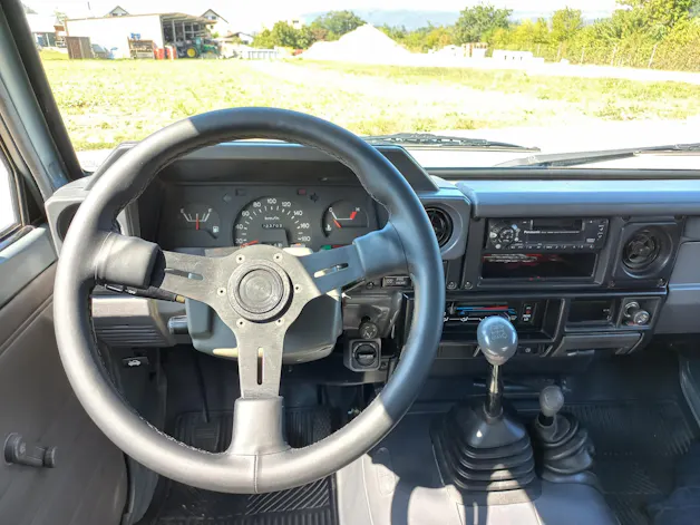 Toyota Land Cruiser 400 Hdt Long 4.2D