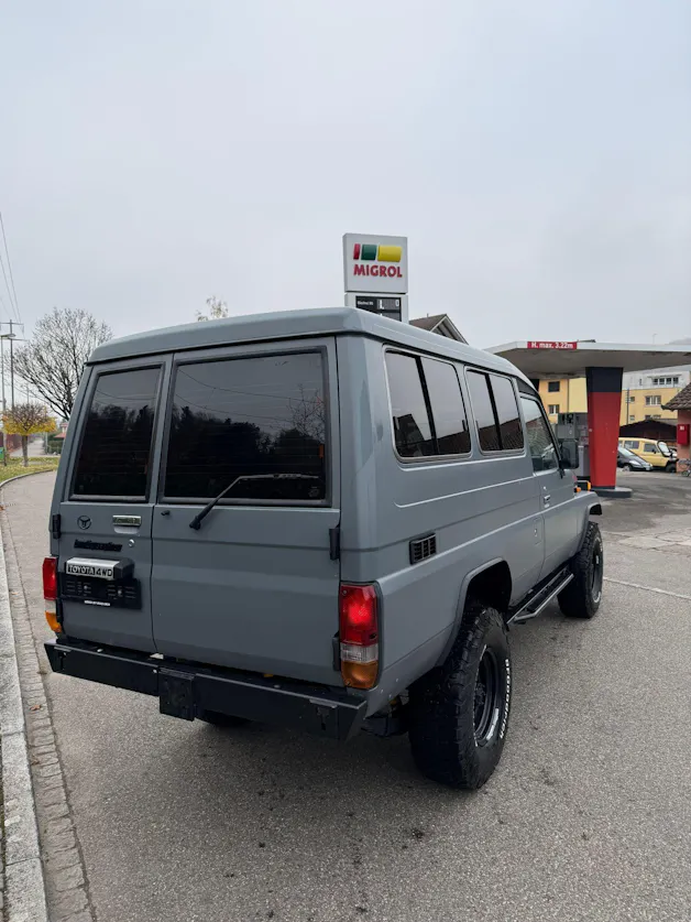 Toyota Land Cruiser 400 Hdt Long 4.2D