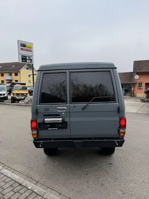 Toyota Land Cruiser 400 Hdt Long 4.2D