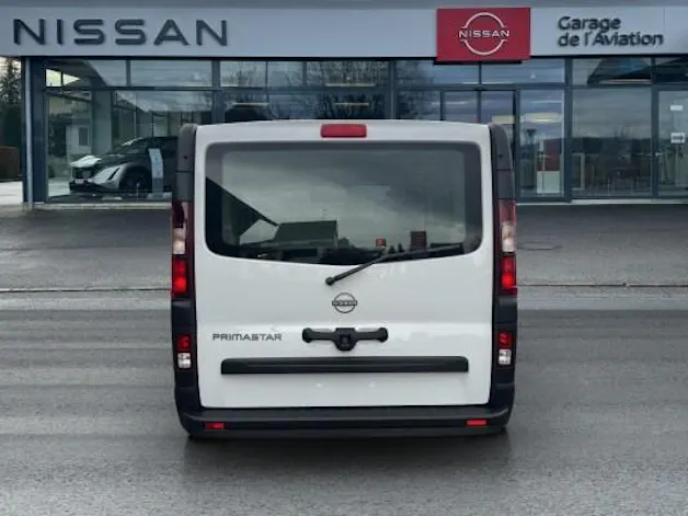 Nissan Primastar130 3.0L1H1Acent