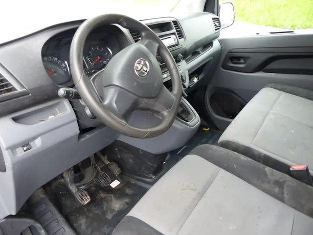 Toyota Proace 1.6D Panel Van L2 Terra