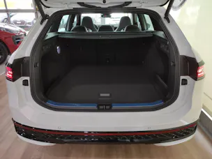 VW Passat Variant 2.0 TDI R-Line DSG