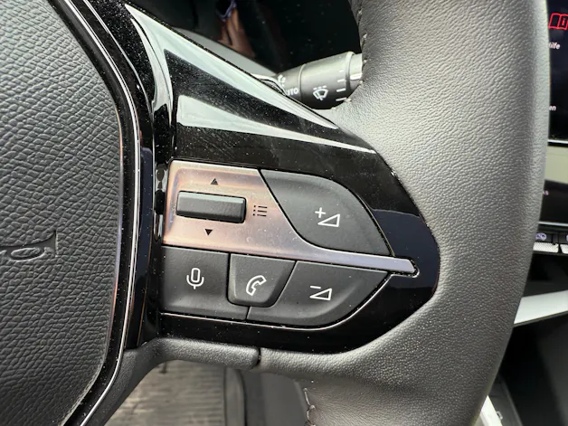 Peugeot 308 1.2 Allure Pack EAT8