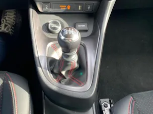 Toyota Yaris 1.6 GR Sport