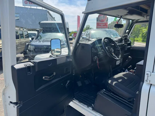 Land Rover Defender 110 SW 2.4Tdc