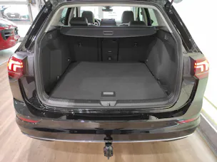 VW Golf VIII Variant 1.5 eTSI Style DSG "Facelift"