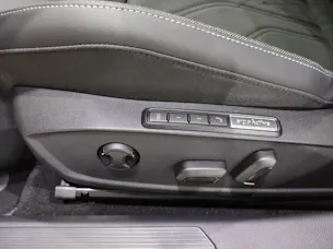 VW Golf VIII Variant 1.5 eTSI Style DSG "Facelift"