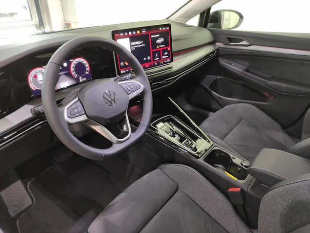 VW Golf VIII Variant 1.5 eTSI Style DSG "Facelift"