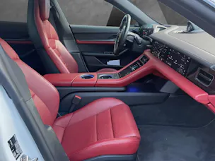 Porsche Taycan 4S