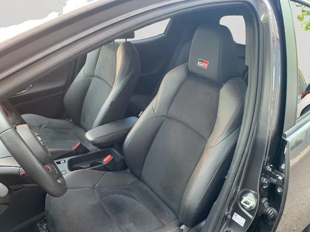 Toyota Yaris 1.5 GR Sport e-CVT