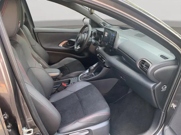 Toyota Yaris 1.5 GR Sport e-CVT