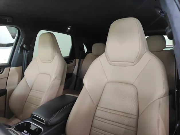 Porsche Cayenne 4.0 V8 GTS