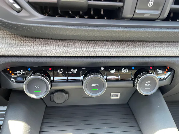 Citroën C5 X 1.6i PureTech Shine EAT8