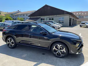 Citroën C5 X 1.6i PureTech Shine EAT8