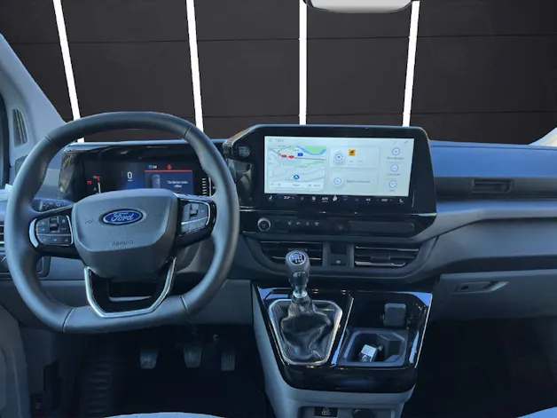 Ford Tourneo Custom 320 L1 2.0 EcoBlue 136 Titanium
