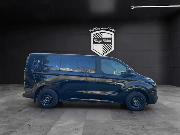 Ford Tourneo Custom 320 L1 2.0 EcoBlue 136 Titanium