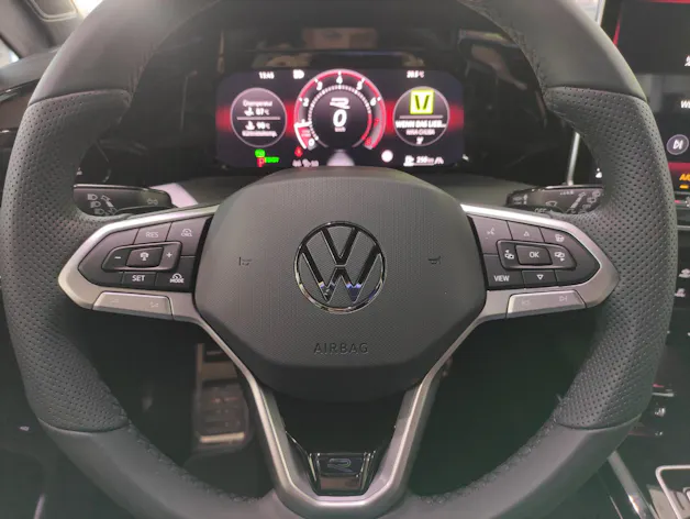 VW Golf VIII Variant 1.5 eTSI R-Line DSG