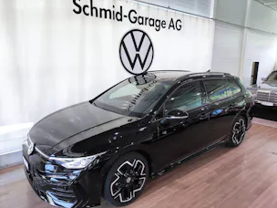 VW Golf VIII Variant 1.5 eTSI R-Line DSG
