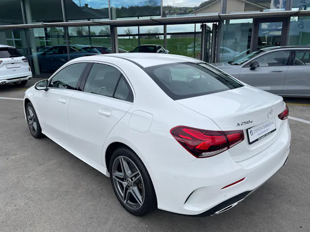 Mercedes-Benz A 250e AMG Line