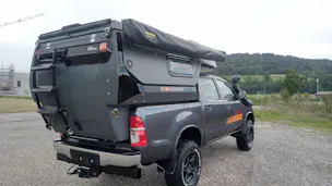 Toyota Hilux 2.5D 4WD Double Cab Luna