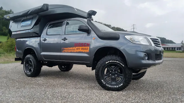 Toyota Hilux 2.5D 4WD Double Cab Luna