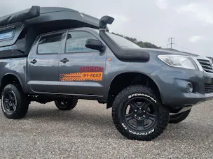 Toyota Hilux 2.5D 4WD Double Cab Luna