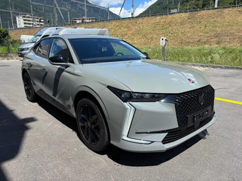 DS Automobiles AUTOMOBILES DS 4 1.6 E-Tense Ligne Noire Vorführmodell ...