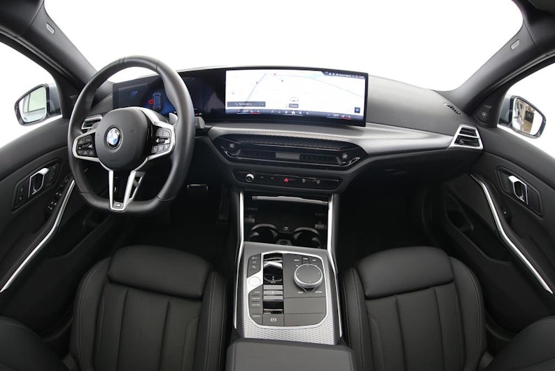 Vehicle image BMW 3 SERIES