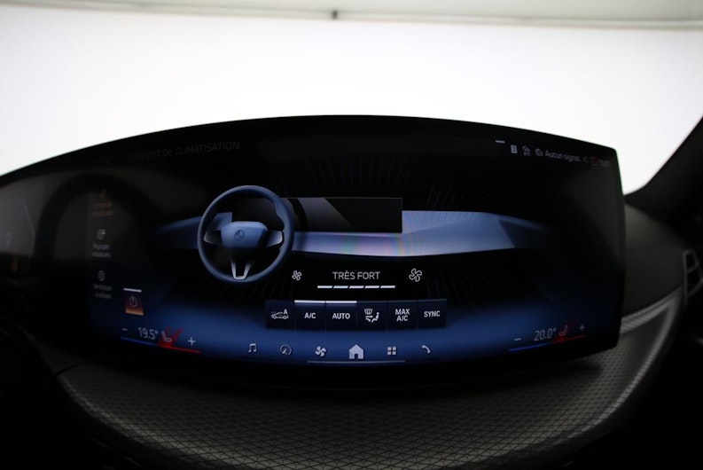 Vehicle image BMW 3 SERIES