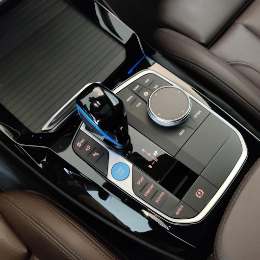 Vehicle image BMW iX3