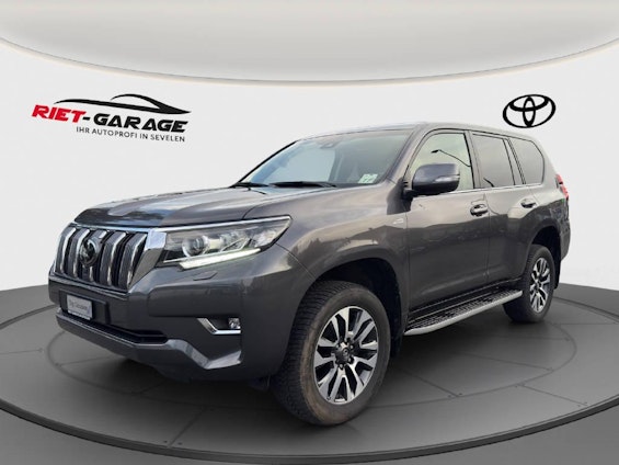 First vehicle image First vehicle image