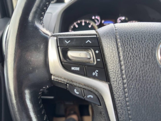 Vehicle image 8 Vehicle image 8