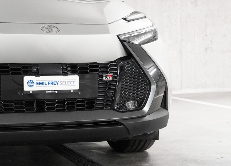 Vehicle image TOYOTA C-HR