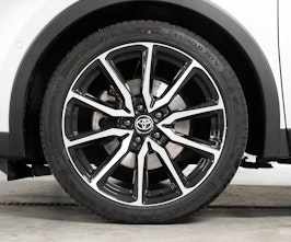 Vehicle image TOYOTA C-HR 2.0 HEV GR Sport Premiere 4x4