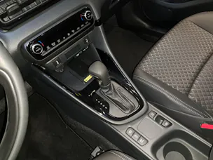Toyota Yaris 1.5 VVT-i HSD Premium
