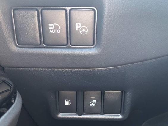 Vehicle image 12 Vehicle image 12