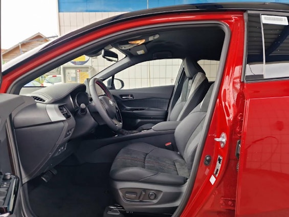 Vehicle image 4 Vehicle image 4