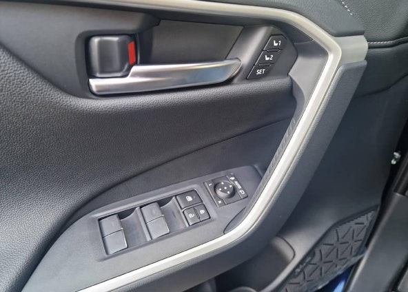 Vehicle image 12 Vehicle image 12