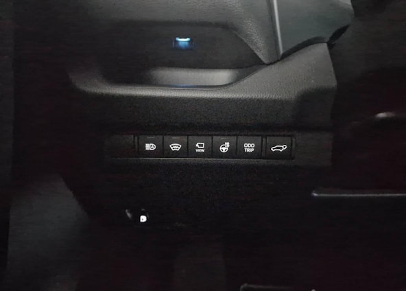 Vehicle image 13 Vehicle image 13