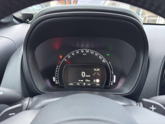 Vehicle image 7 Vehicle image 7