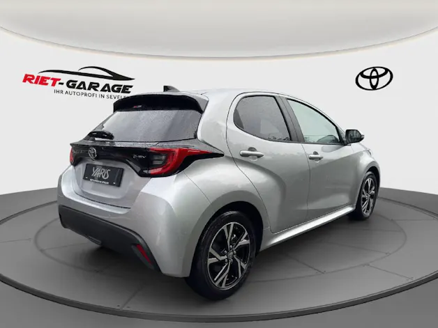 Toyota Yaris 1.5 VVT-i HSD Trend