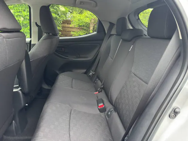 Toyota Yaris 1.5 VVT-i HSD Trend