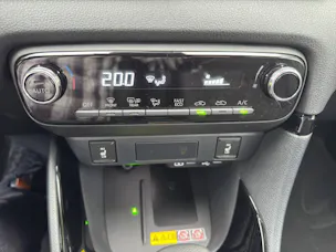 Toyota Yaris 1.5 VVT-i HSD Trend