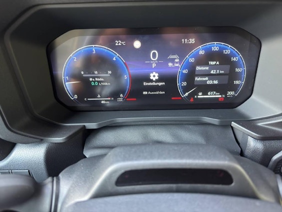 Vehicle image 8 Vehicle image 8