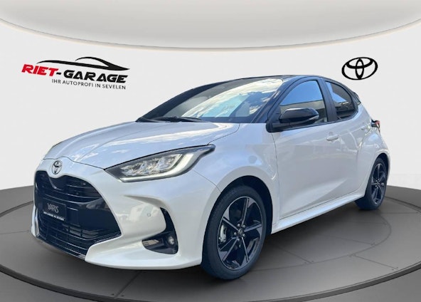 First vehicle image First vehicle image