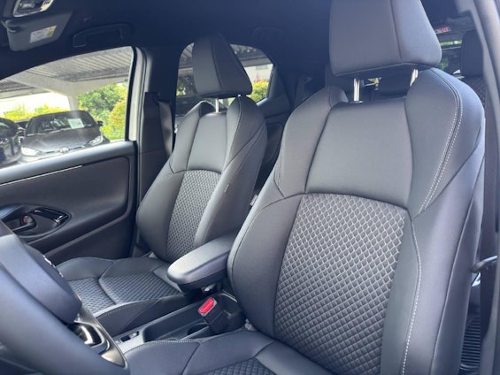 Vehicle image 13 Vehicle image 13