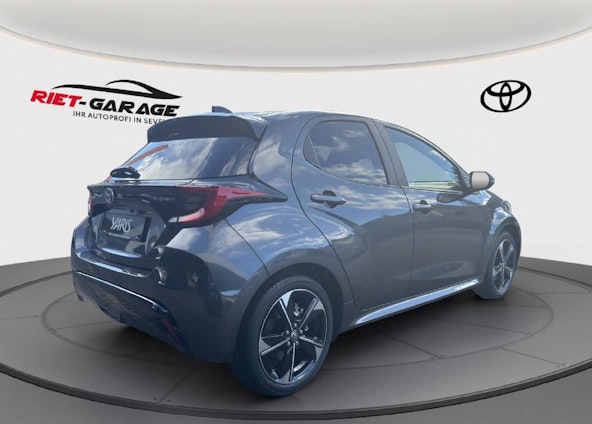 Vehicle image 3 Vehicle image 3