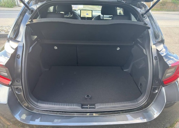 Vehicle image 13 Vehicle image 13