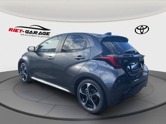 Vehicle image 2 Vehicle image 2